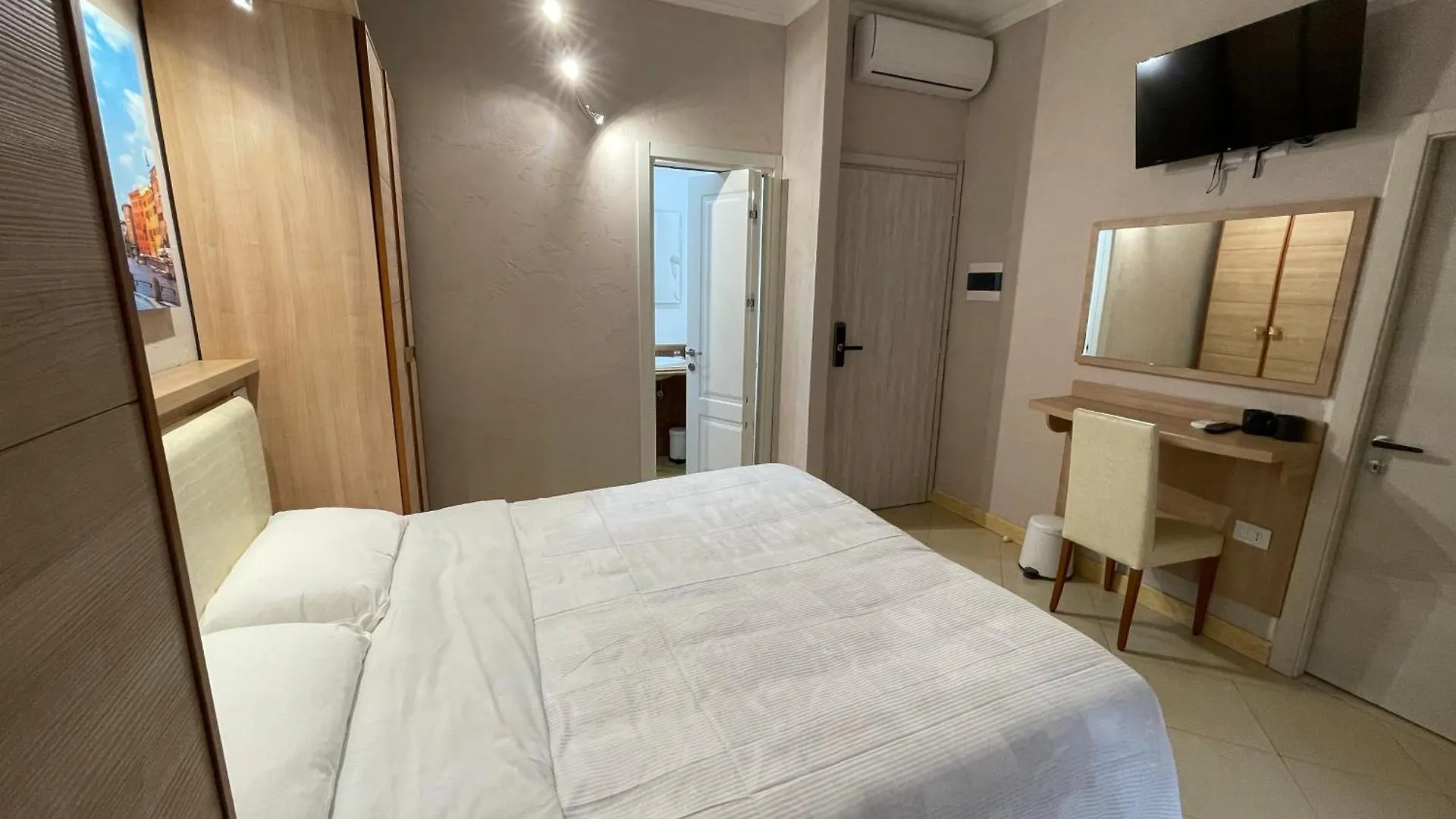 Bed & Breakfast Spqr Suite House Rome Italy